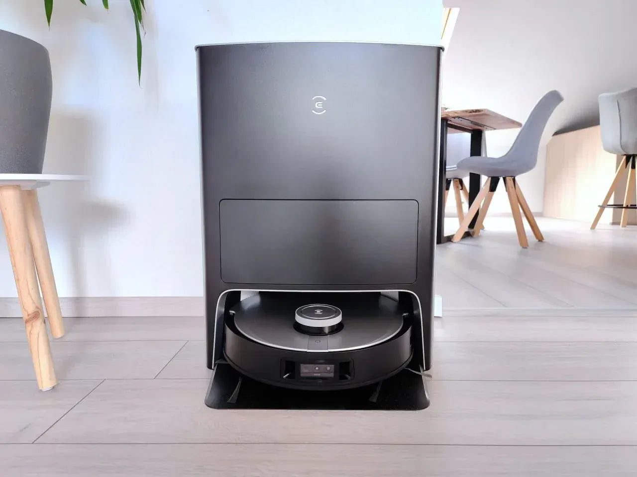 ECOVACS DEEBOT X1 OMNI OPEN BOX